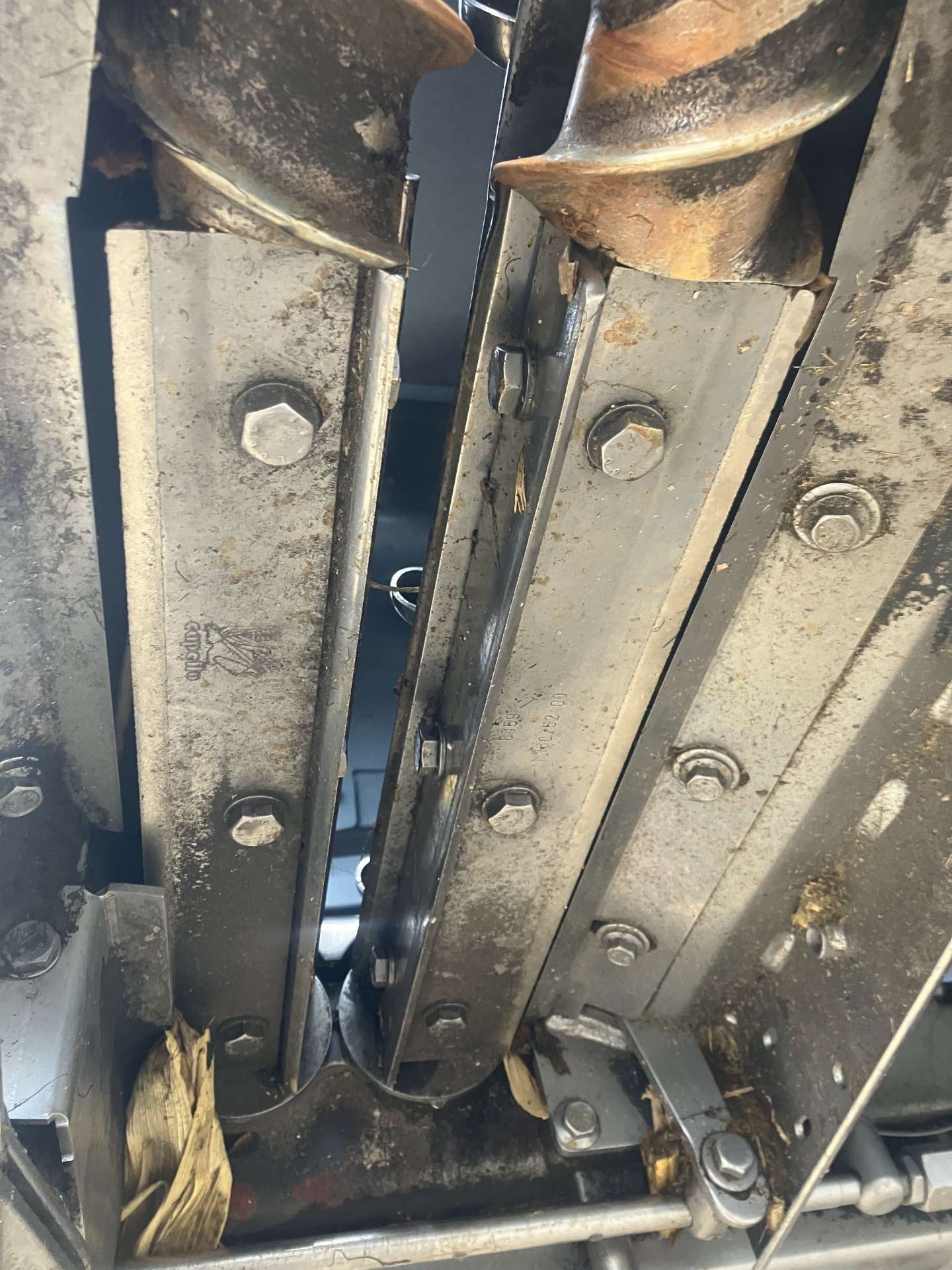 2023 Quasar 12 Row 30" Chopping, Folding